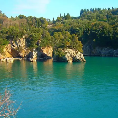 Semesterbostad Near Tuscan Sea Access