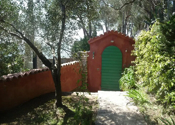 Near Tuscan Sea Access Lerici
