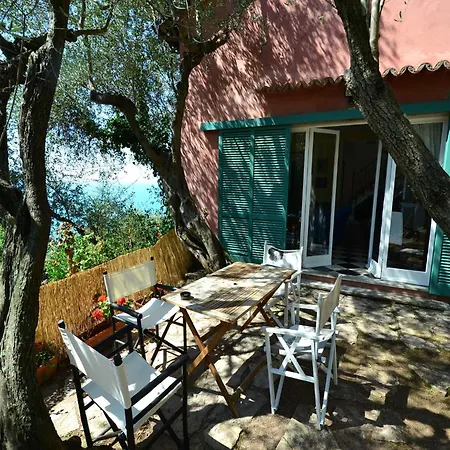 Near Tuscan Sea Access Vakantiehuis